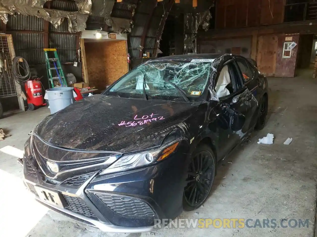 2 Photograph of a damaged car 4T1K61BK9NU052279 TOYOTA CAMRY 2022