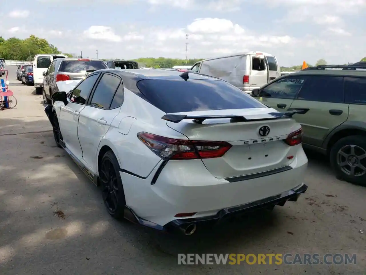 3 Photograph of a damaged car 4T1KZ1AK0NU067326 TOYOTA CAMRY 2022