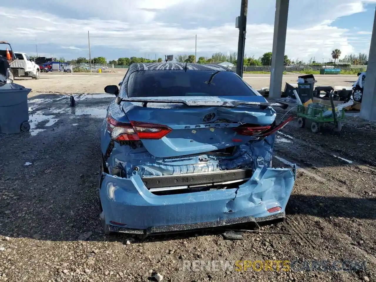 9 Photograph of a damaged car 4T1KZ1AK1NU070686 TOYOTA CAMRY 2022