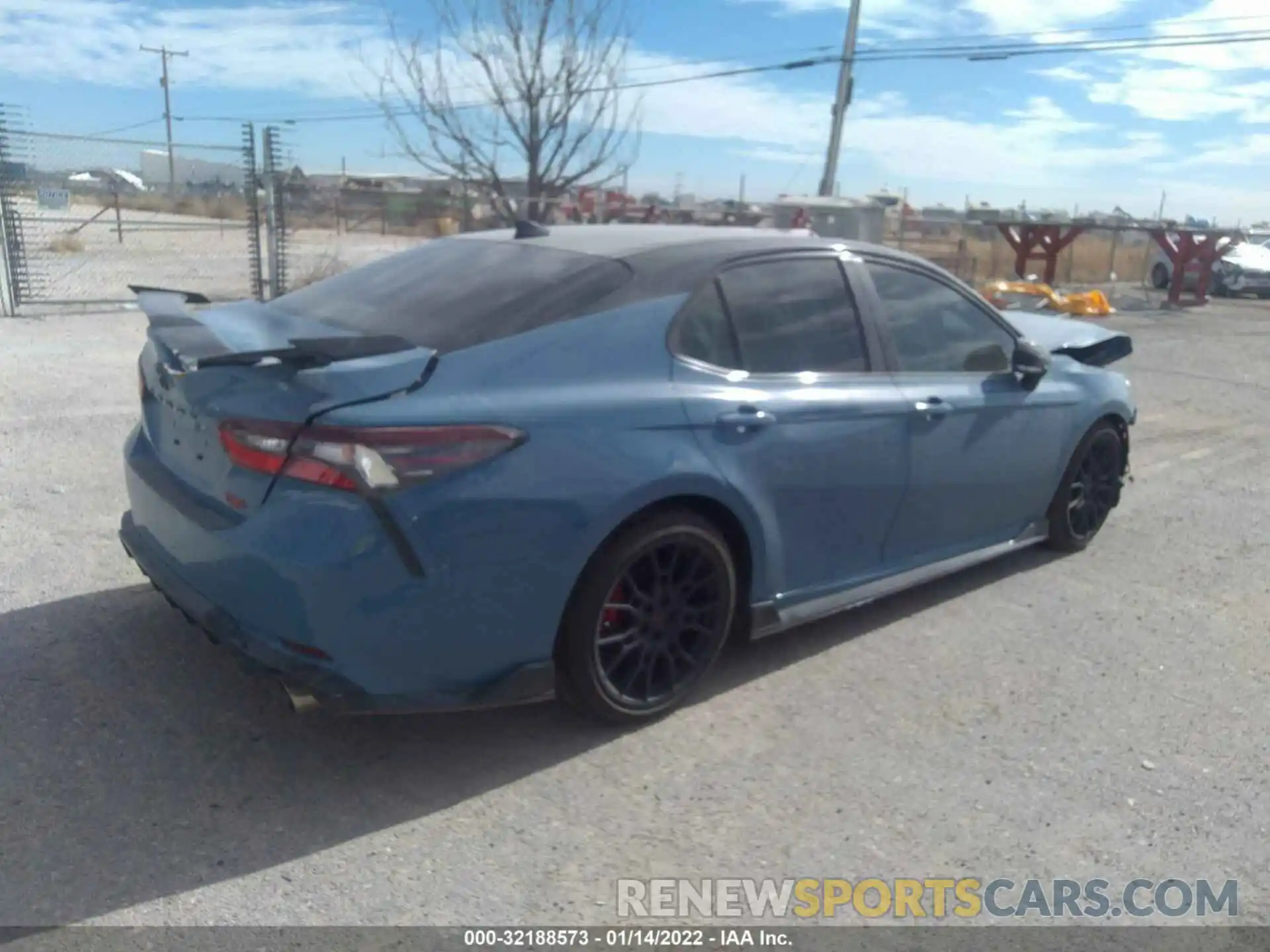 4 Photograph of a damaged car 4T1KZ1AK2NU061088 TOYOTA CAMRY 2022