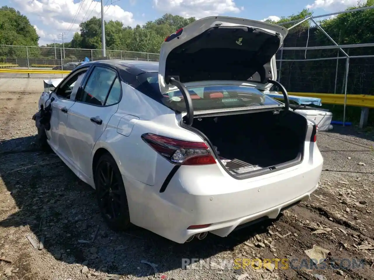 3 Photograph of a damaged car 4T1KZ1AK2NU064976 TOYOTA CAMRY 2022