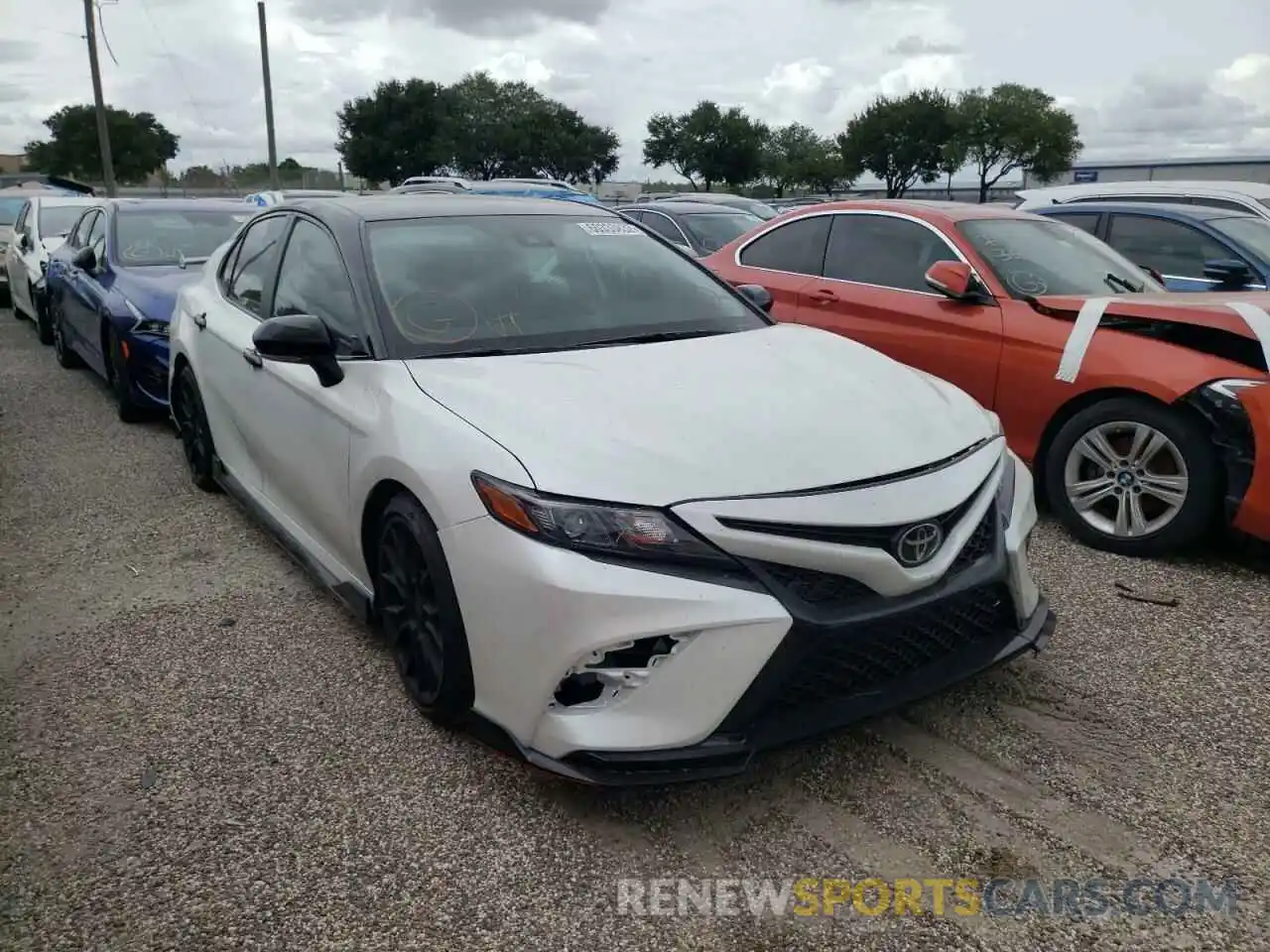 1 Photograph of a damaged car 4T1KZ1AK2NU070793 TOYOTA CAMRY 2022