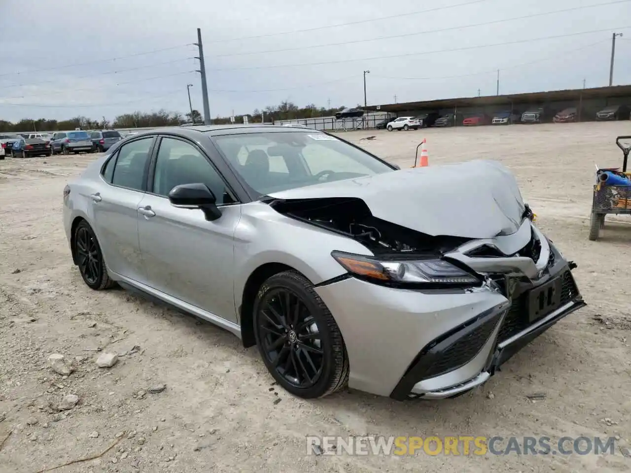 1 Photograph of a damaged car 4T1KZ1AK3NU061858 TOYOTA CAMRY 2022