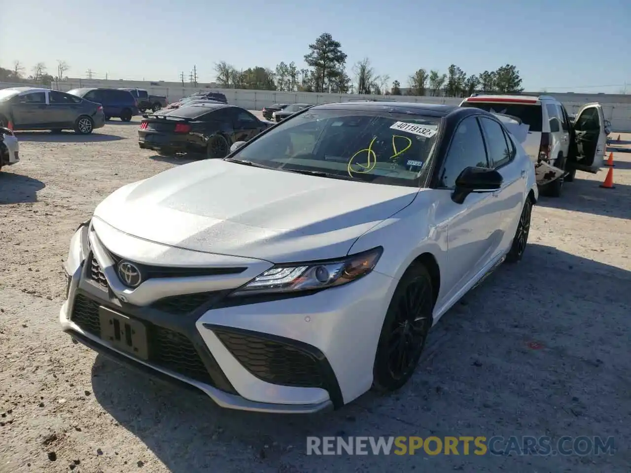 2 Photograph of a damaged car 4T1KZ1AK3NU064050 TOYOTA CAMRY 2022