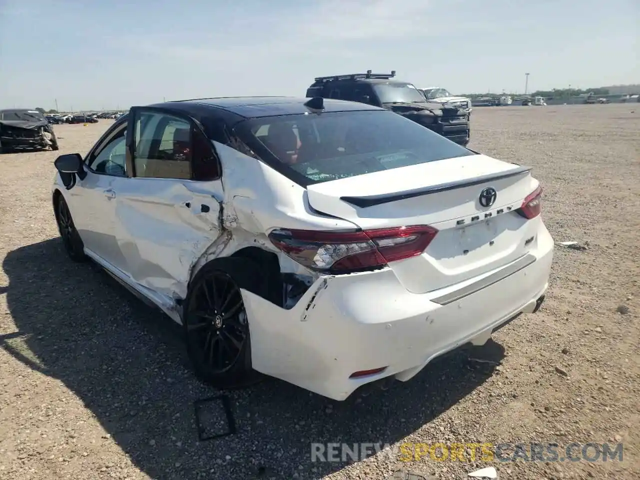 3 Photograph of a damaged car 4T1KZ1AK3NU064839 TOYOTA CAMRY 2022