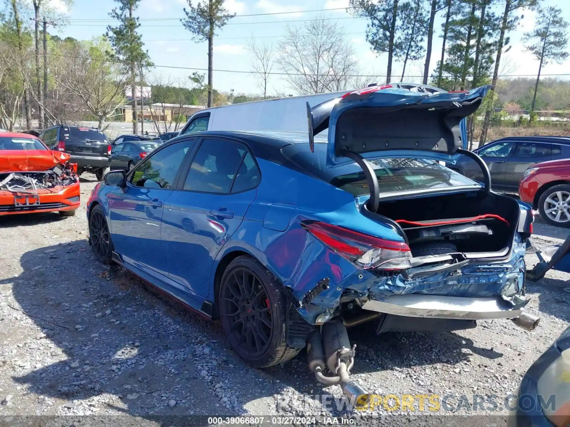 3 Photograph of a damaged car 4T1KZ1AK3NU066400 TOYOTA CAMRY 2022