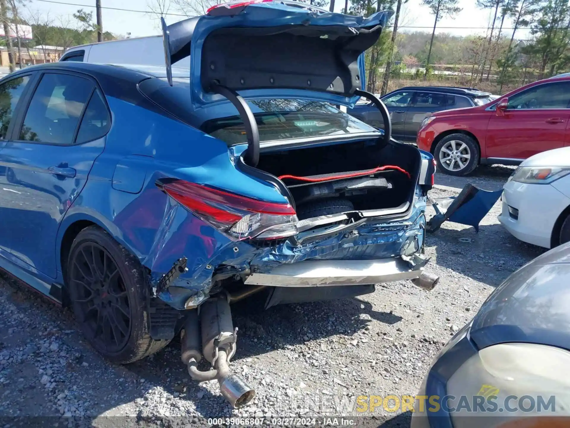 6 Photograph of a damaged car 4T1KZ1AK3NU066400 TOYOTA CAMRY 2022