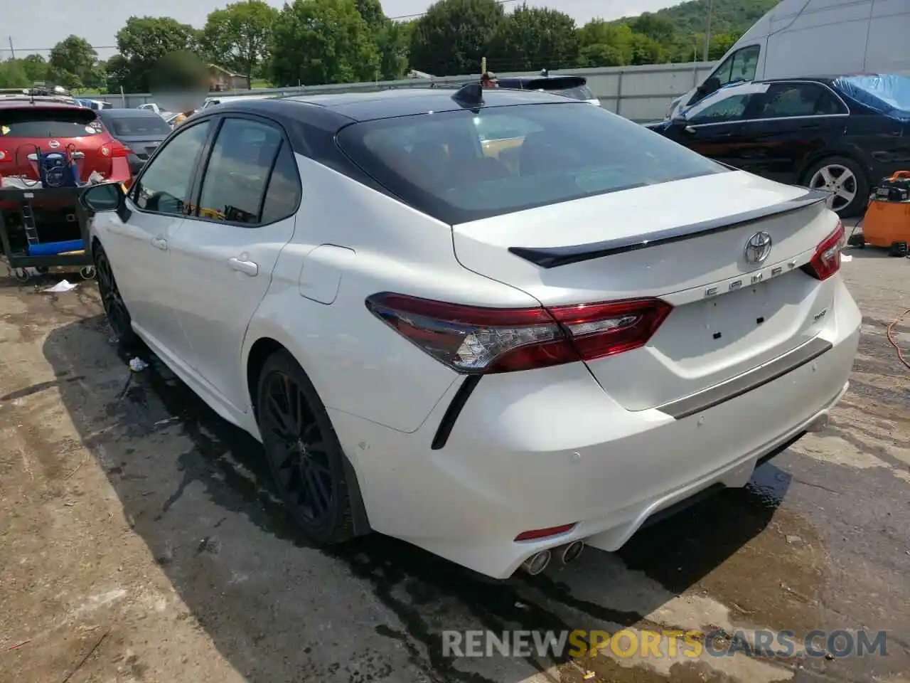 3 Photograph of a damaged car 4T1KZ1AK3NU067417 TOYOTA CAMRY 2022