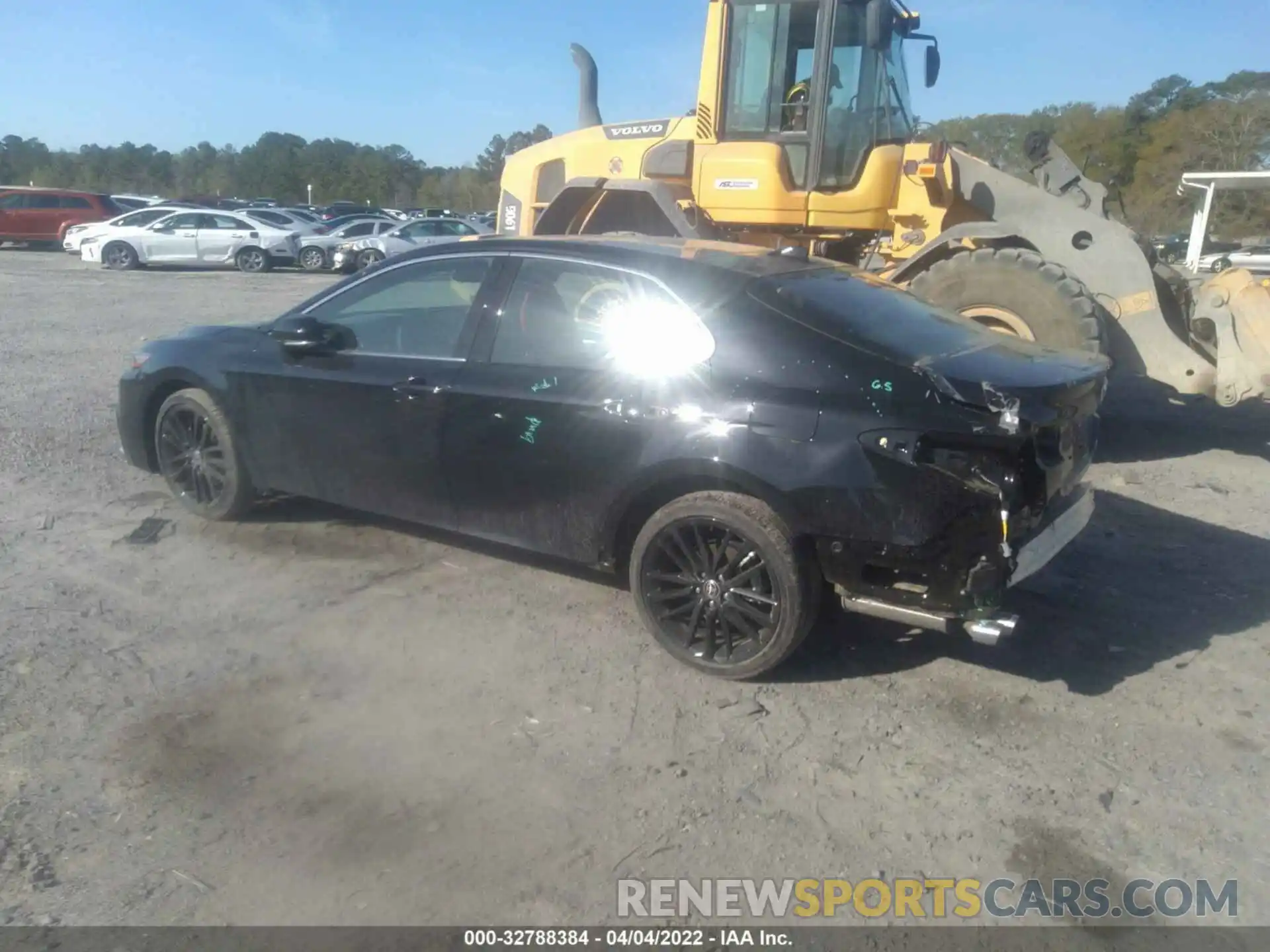 3 Photograph of a damaged car 4T1KZ1AK5NU061568 TOYOTA CAMRY 2022