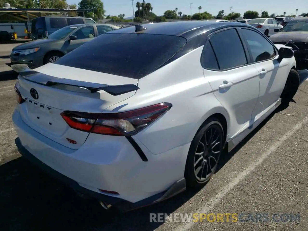 4 Photograph of a damaged car 4T1KZ1AK7NU069297 TOYOTA CAMRY 2022