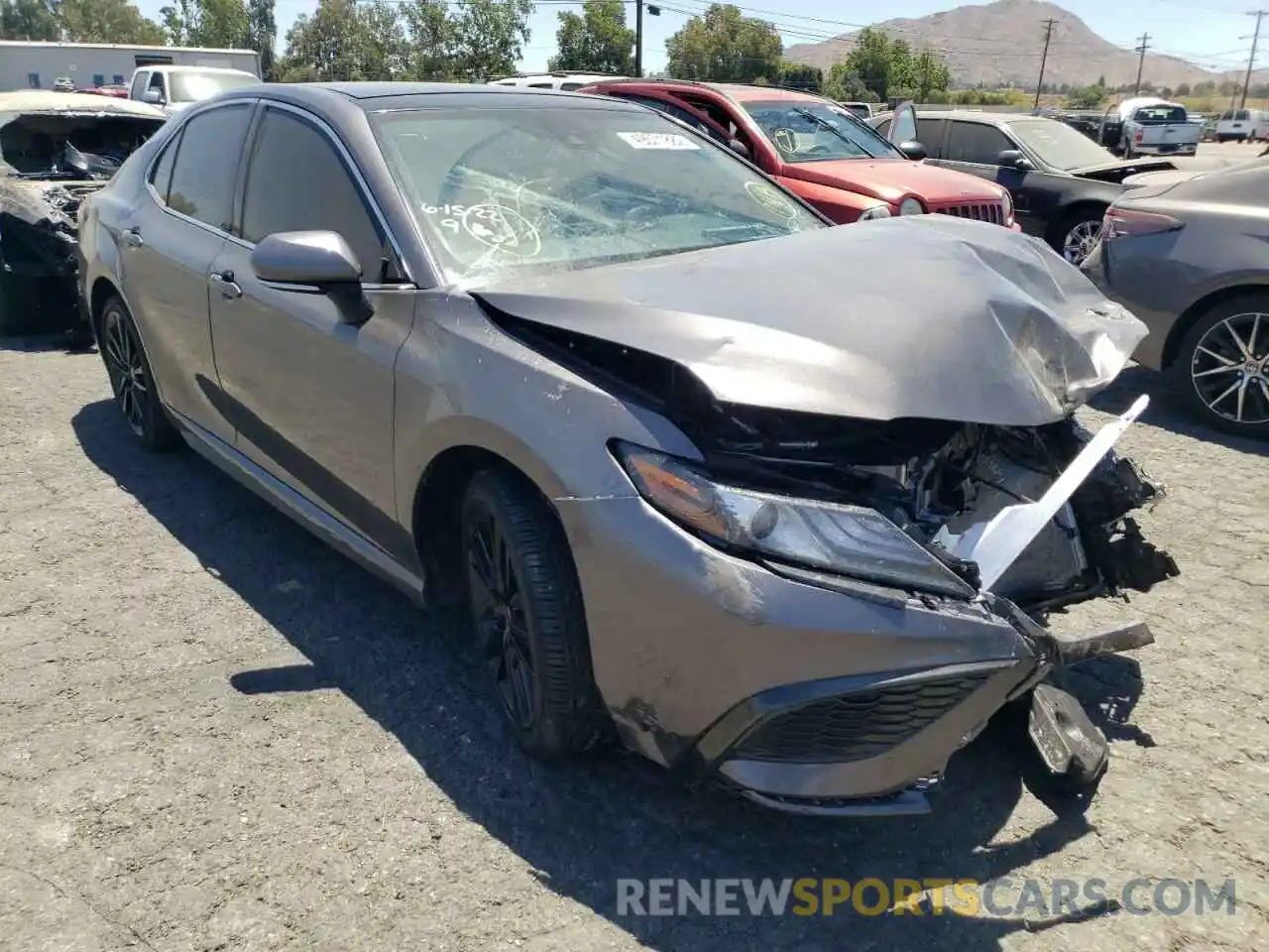 1 Photograph of a damaged car 4T1KZ1AK8NU063587 TOYOTA CAMRY 2022