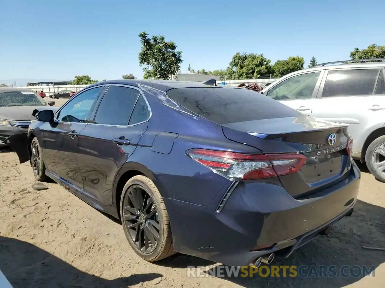 3 Photograph of a damaged car 4T1KZ1AK9NU063128 TOYOTA CAMRY 2022