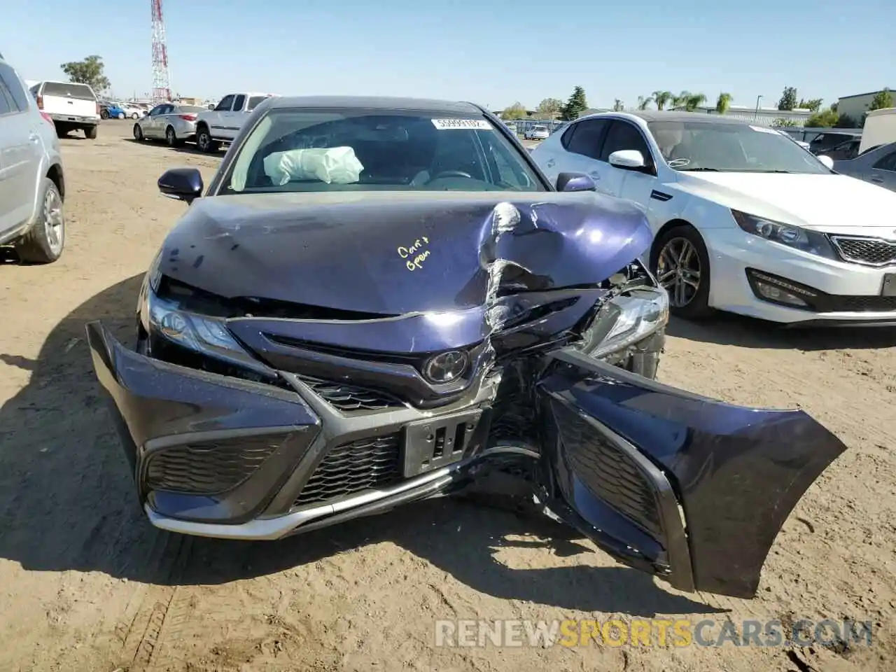 9 Photograph of a damaged car 4T1KZ1AK9NU063128 TOYOTA CAMRY 2022