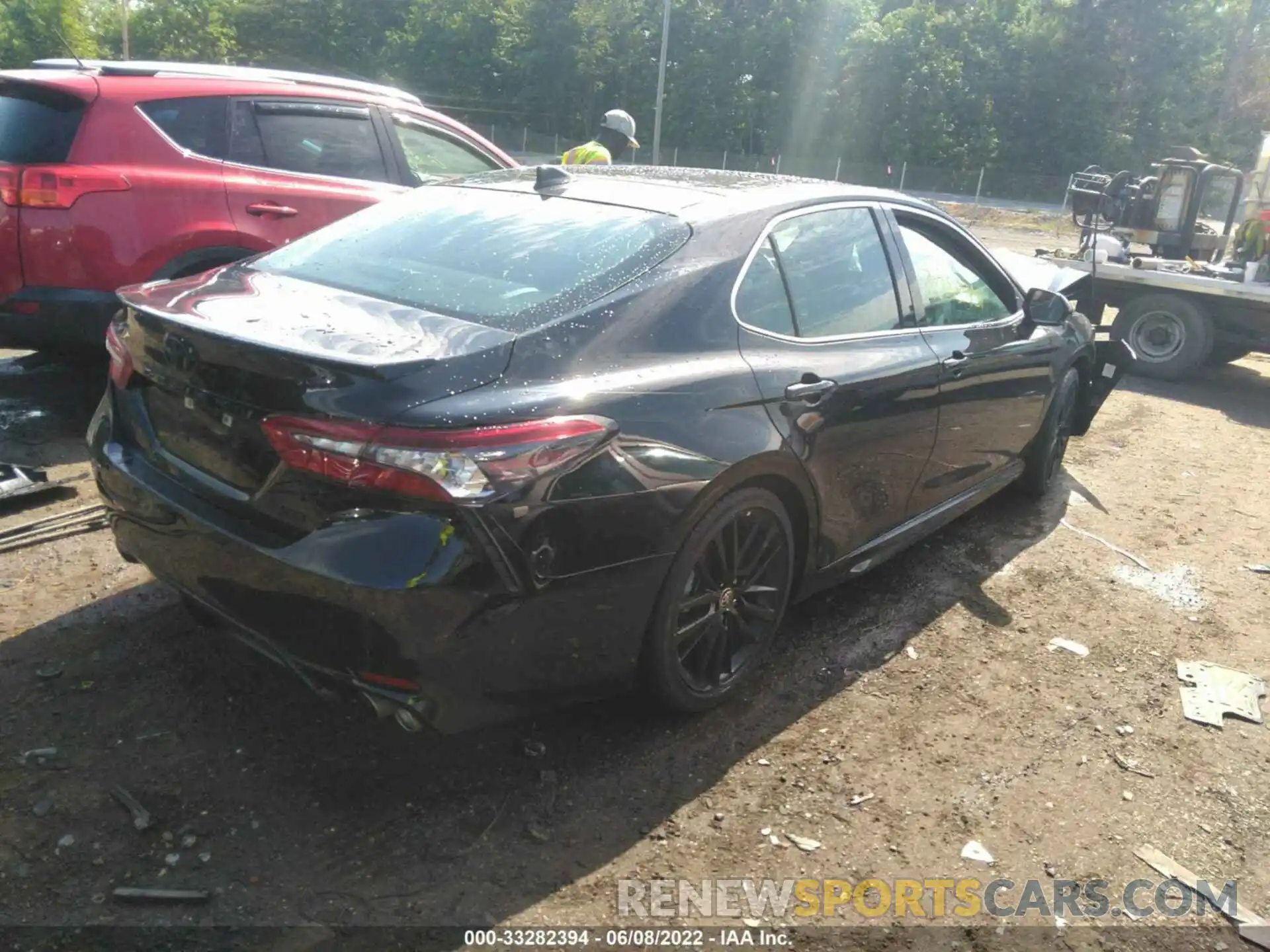 4 Photograph of a damaged car 4T1KZ1AKXNU063221 TOYOTA CAMRY 2022