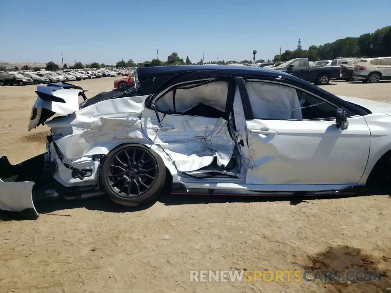 9 Photograph of a damaged car 4T1KZ1AKXNU067060 TOYOTA CAMRY 2022