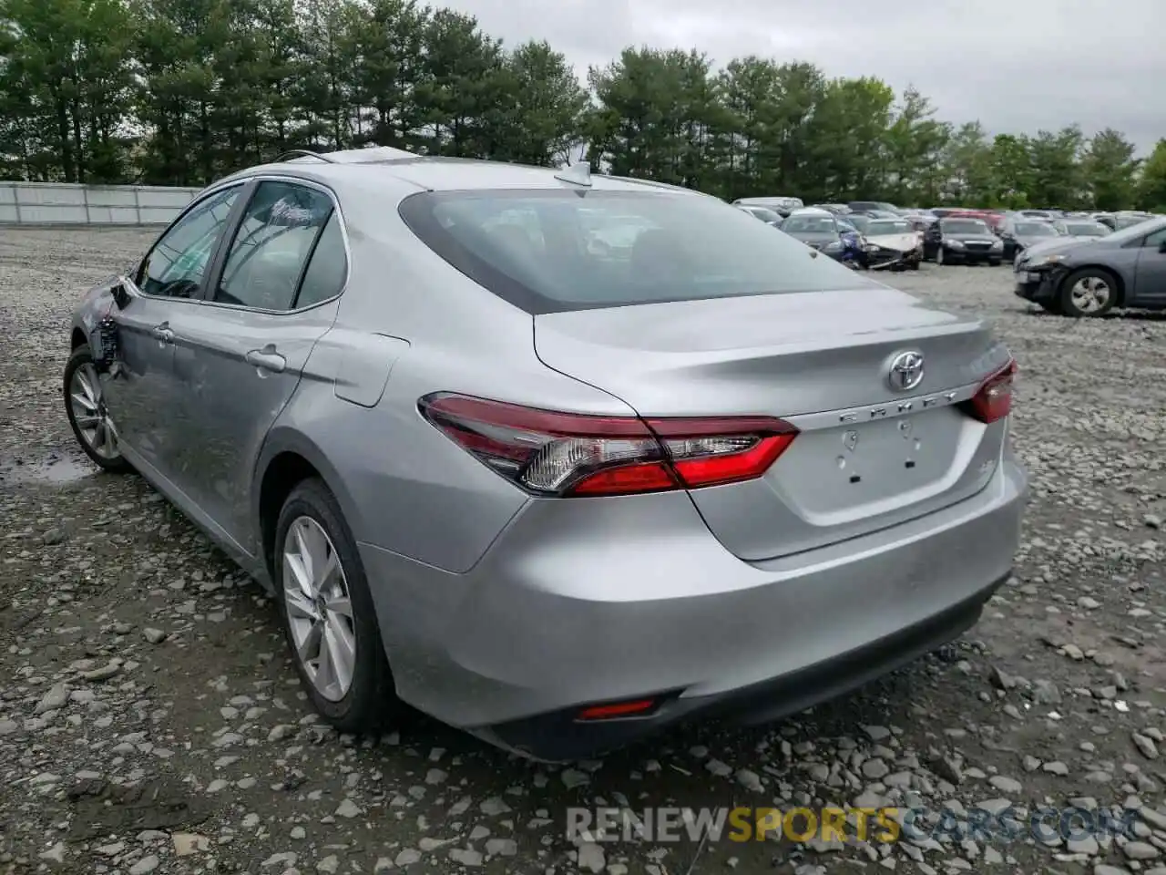 3 Photograph of a damaged car 4T1R11AK0NU680830 TOYOTA CAMRY 2022