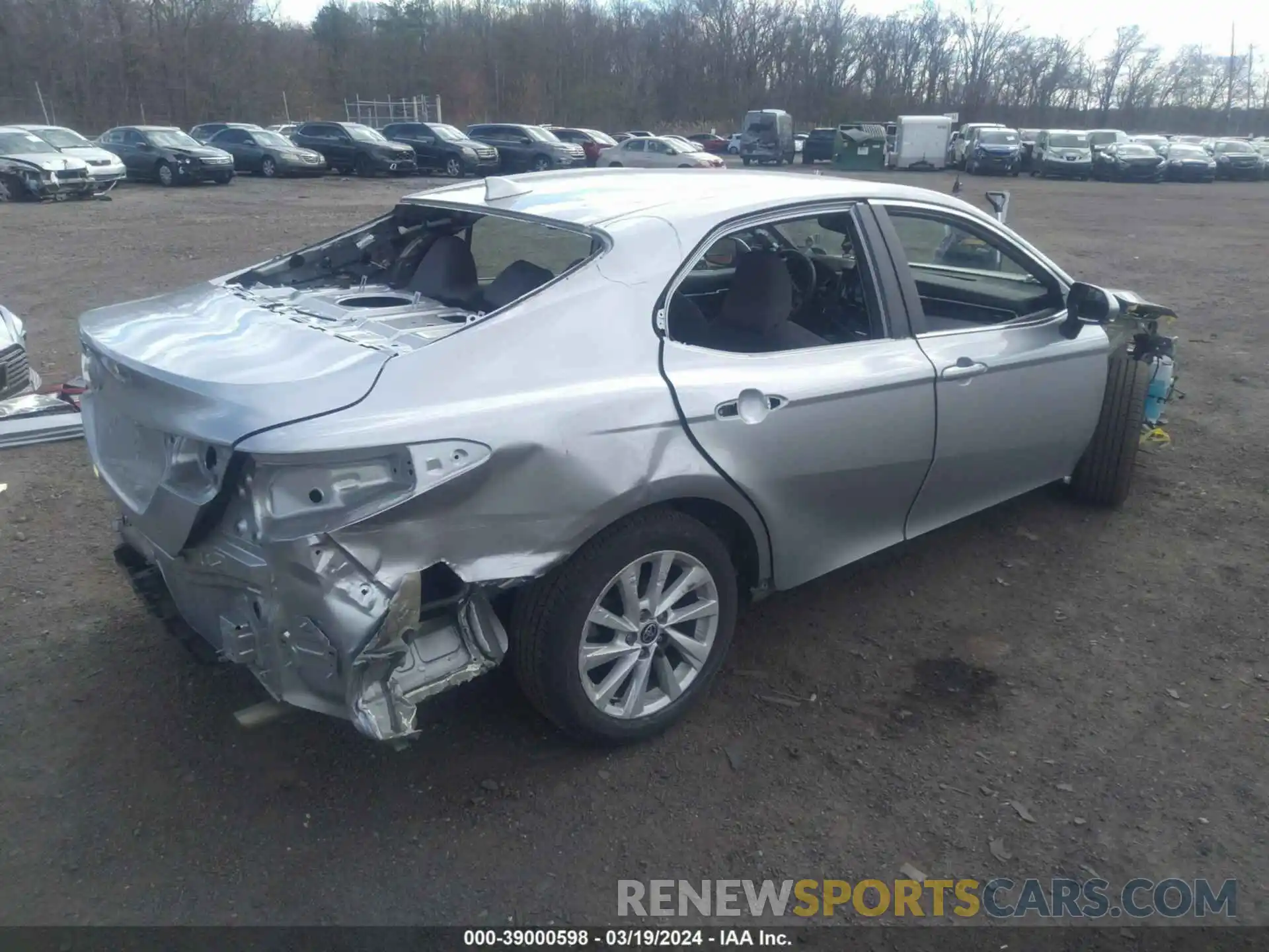 4 Photograph of a damaged car 4T1R11AK0NU700431 TOYOTA CAMRY 2022