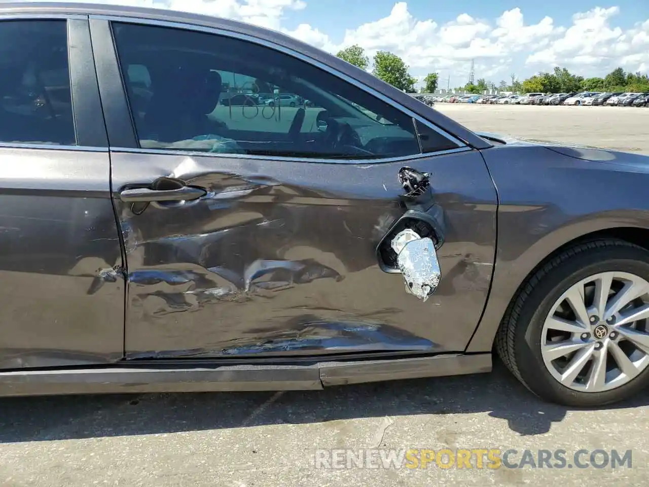 9 Photograph of a damaged car 4T1R11AK1NU055420 TOYOTA CAMRY 2022