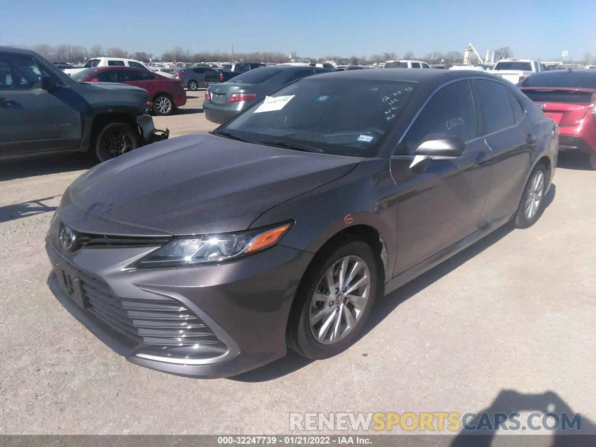 2 Photograph of a damaged car 4T1R11AK3NU620086 TOYOTA CAMRY 2022