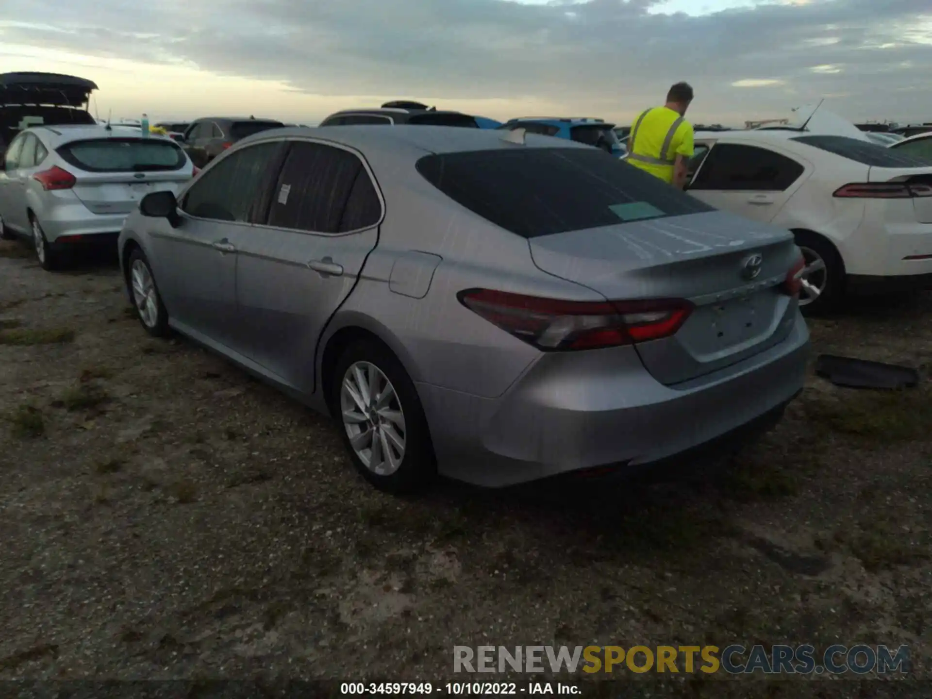 3 Photograph of a damaged car 4T1R11AK3NU674584 TOYOTA CAMRY 2022