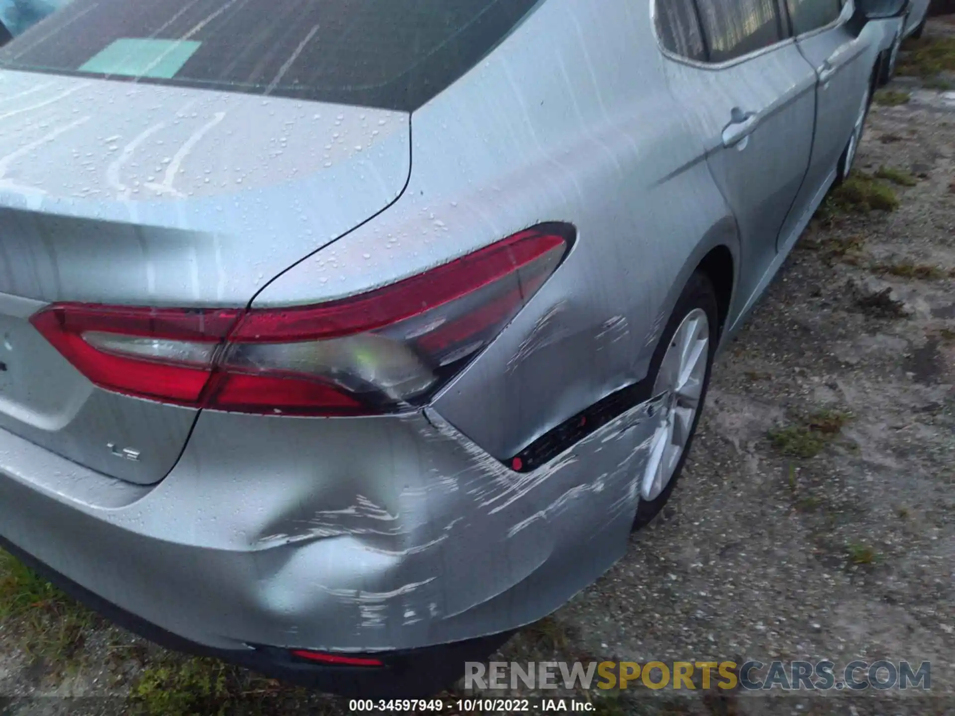 6 Photograph of a damaged car 4T1R11AK3NU674584 TOYOTA CAMRY 2022