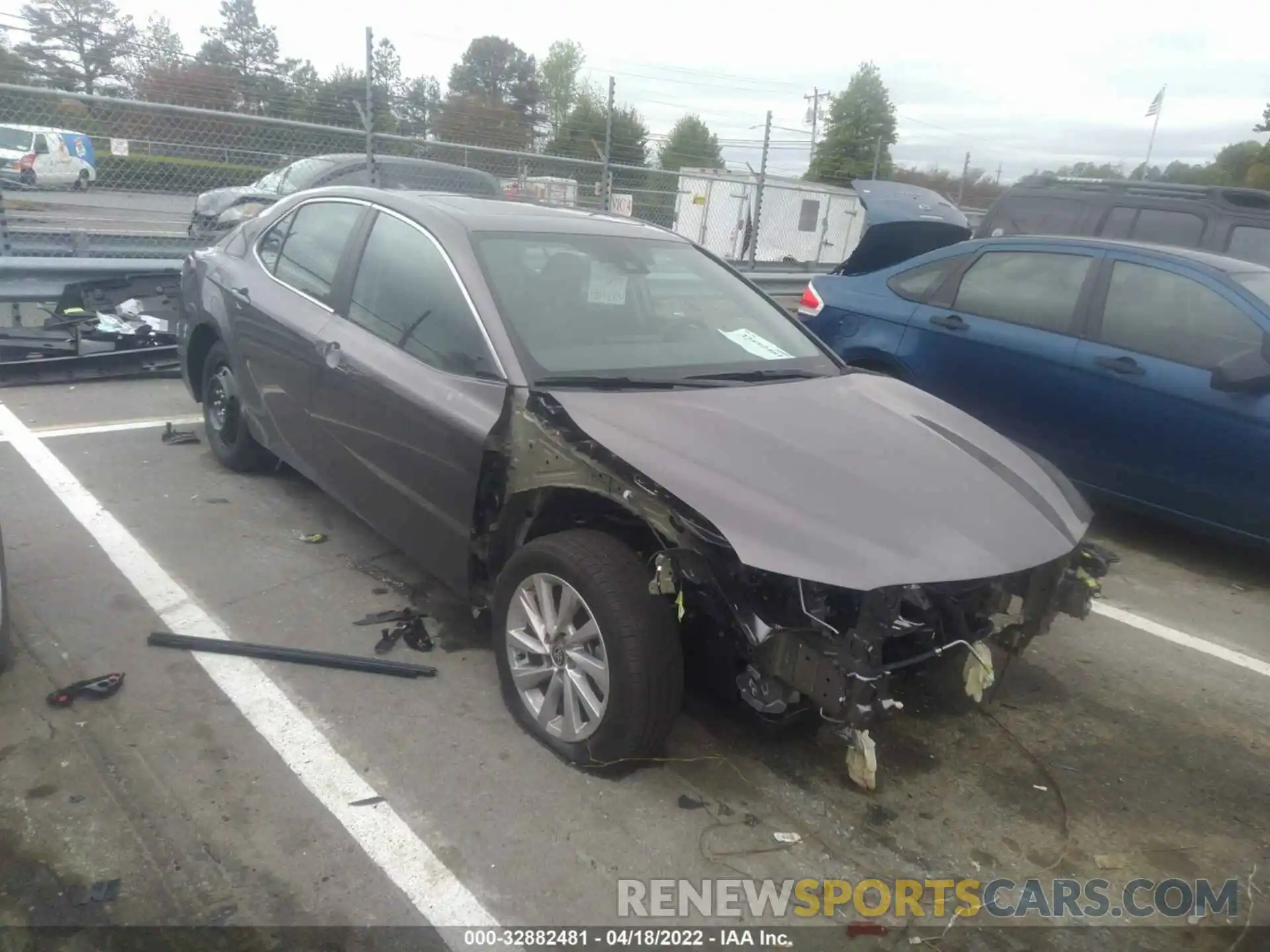 1 Photograph of a damaged car 4T1R11AK4NU657566 TOYOTA CAMRY 2022