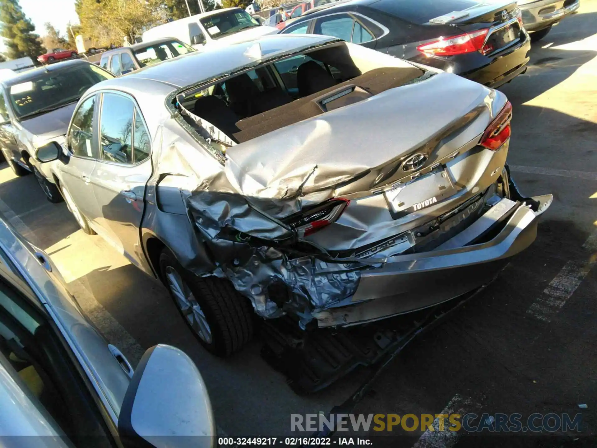 3 Photograph of a damaged car 4T1R11AK6NU649260 TOYOTA CAMRY 2022