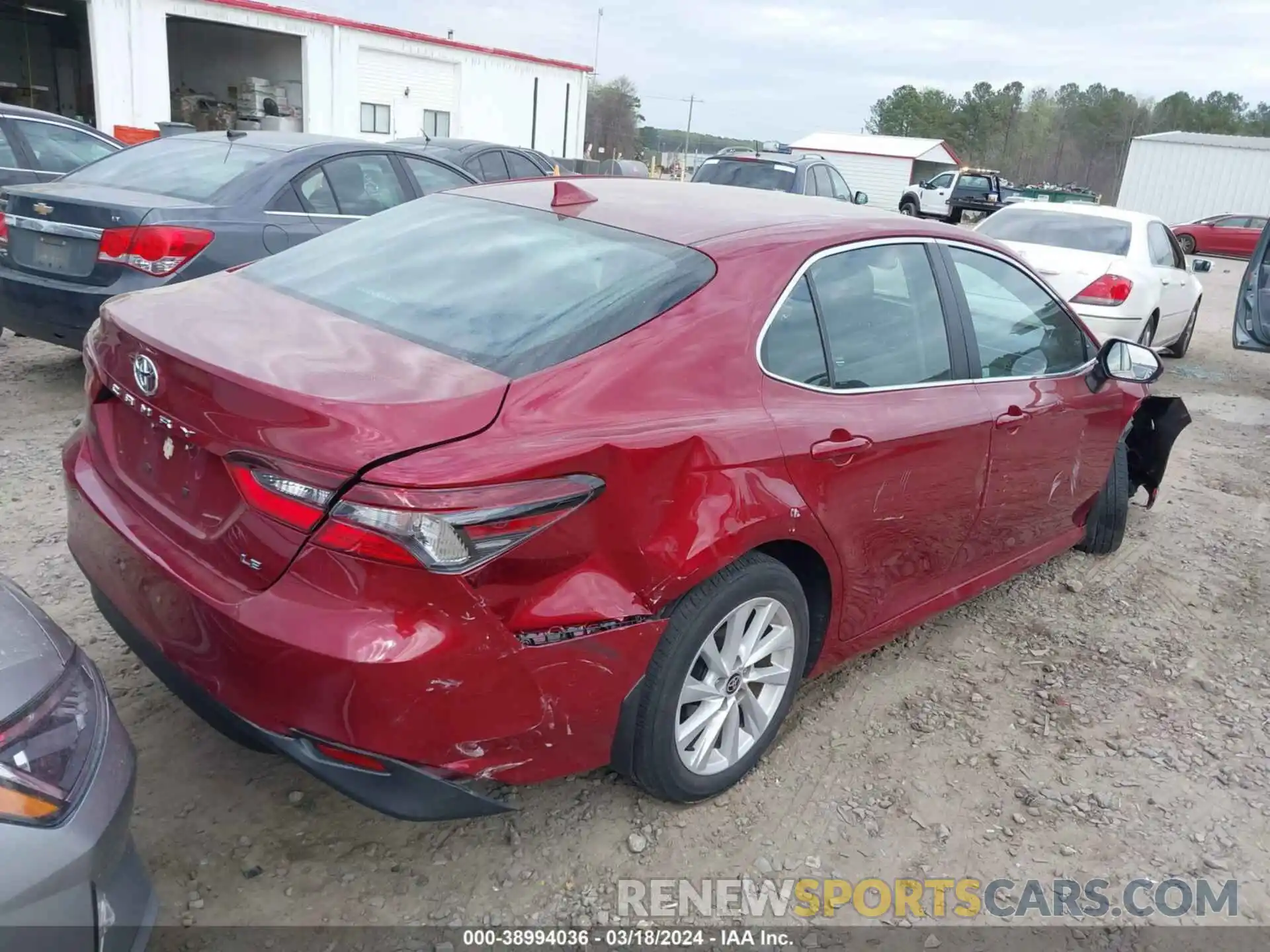 4 Photograph of a damaged car 4T1R11AK7NU693834 TOYOTA CAMRY 2022