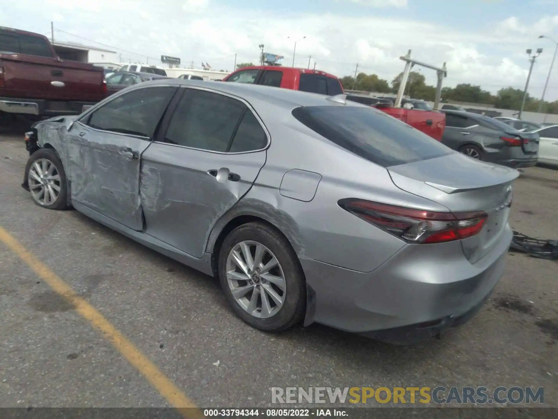 3 Photograph of a damaged car 4T1R11AK8NU048562 TOYOTA CAMRY 2022