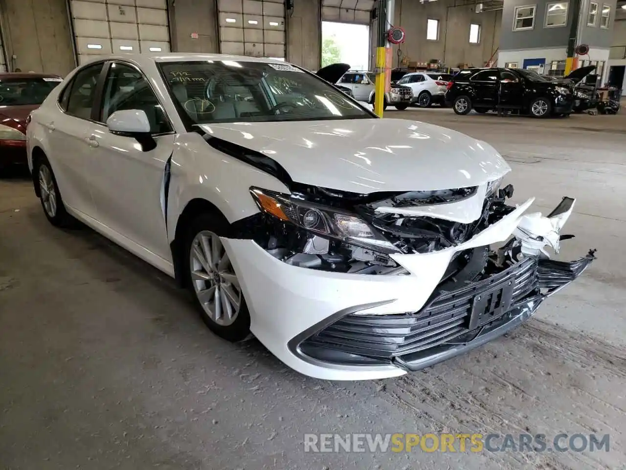 1 Photograph of a damaged car 4T1R11AK8NU676685 TOYOTA CAMRY 2022