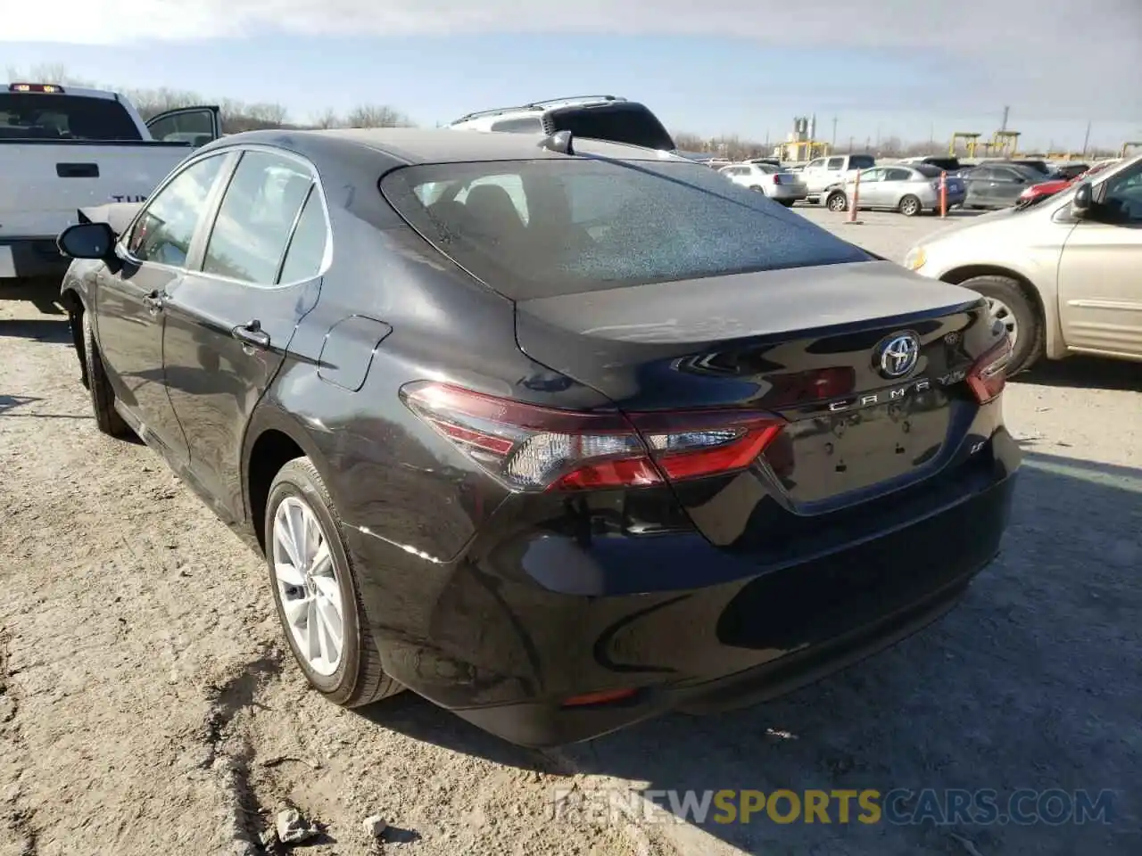 3 Photograph of a damaged car 4T1R11AK9NU620318 TOYOTA CAMRY 2022