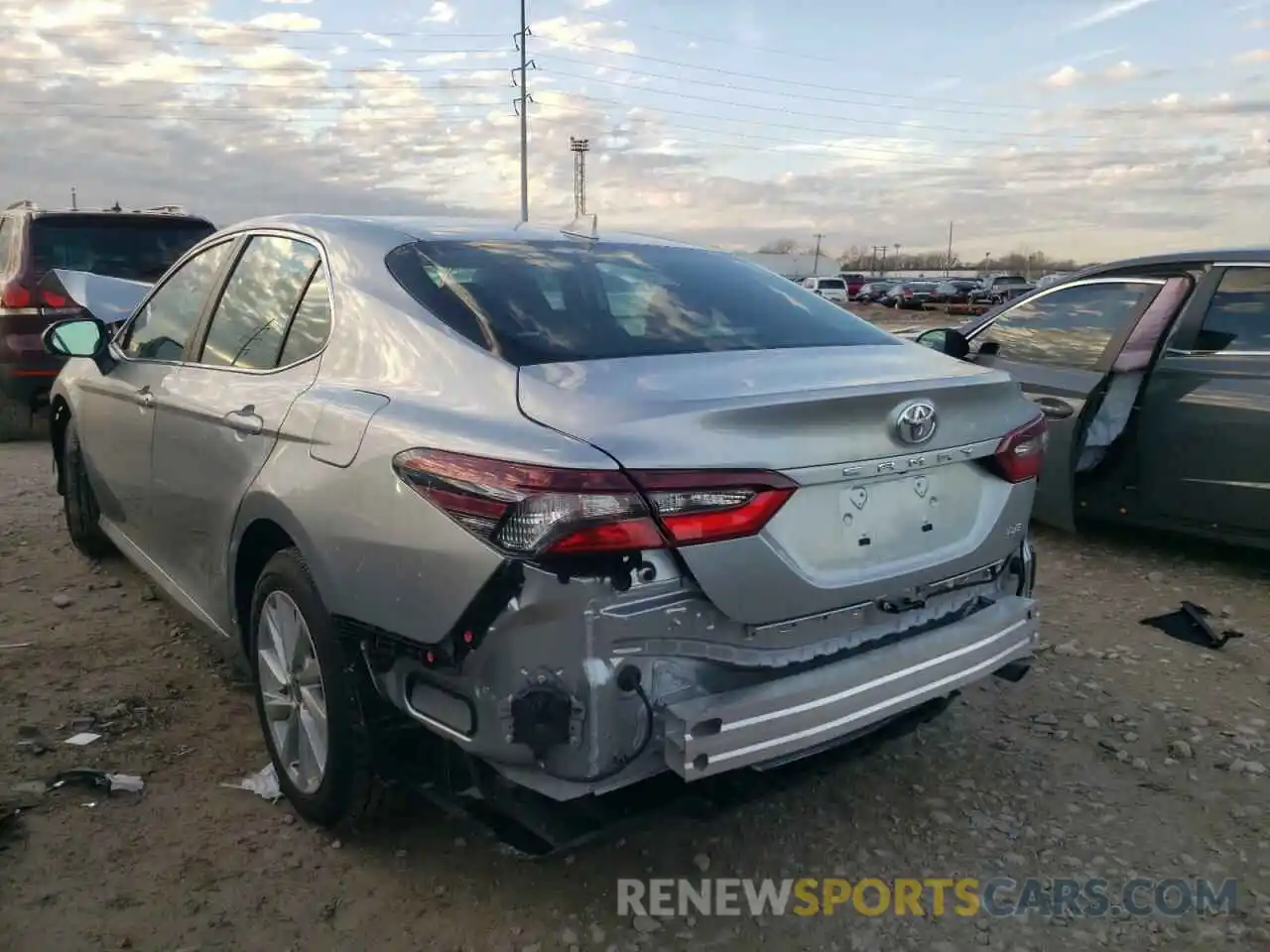 3 Photograph of a damaged car 4T1R11AK9NU634221 TOYOTA CAMRY 2022