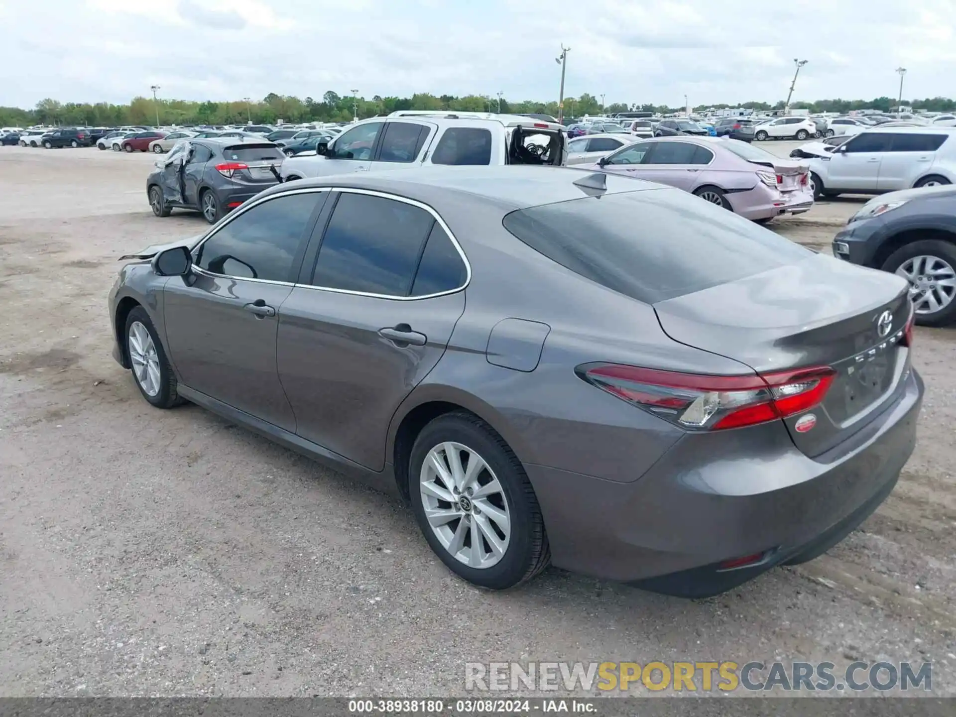 3 Photograph of a damaged car 4T1R11AKXNU671925 TOYOTA CAMRY 2022