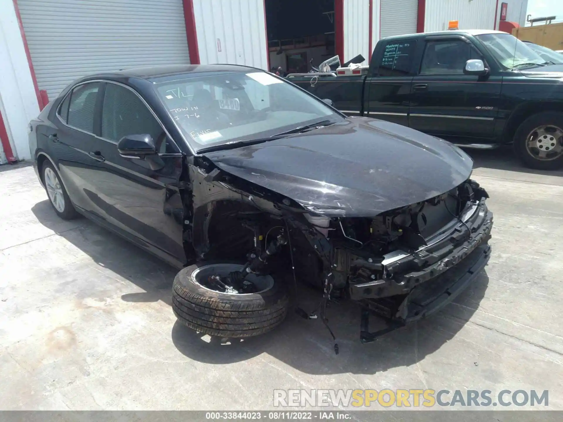 1 Photograph of a damaged car 4T1R11AKXNU694718 TOYOTA CAMRY 2022