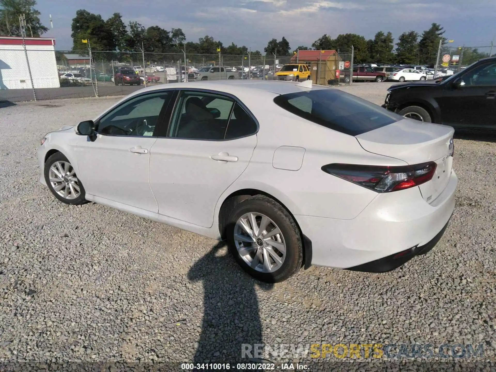 3 Photograph of a damaged car 4T1R11BK4NU071562 TOYOTA CAMRY 2022