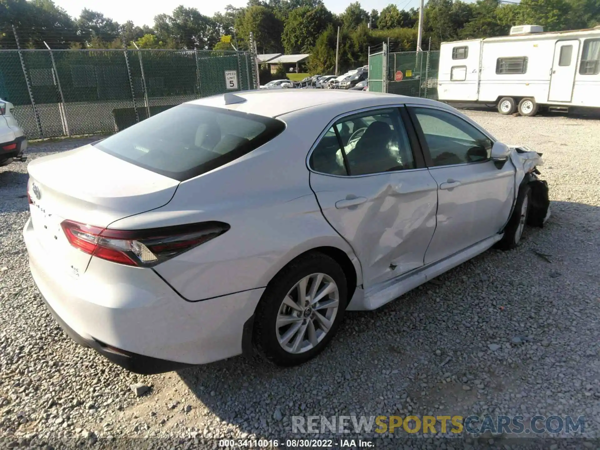 4 Photograph of a damaged car 4T1R11BK4NU071562 TOYOTA CAMRY 2022