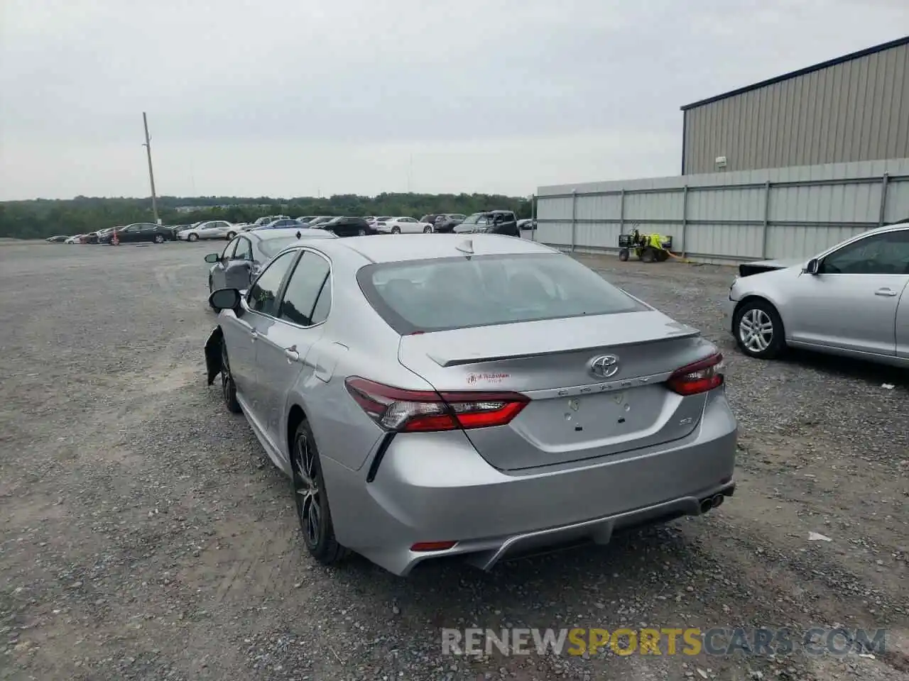 3 Photograph of a damaged car 4T1S11AK0NU682188 TOYOTA CAMRY 2022