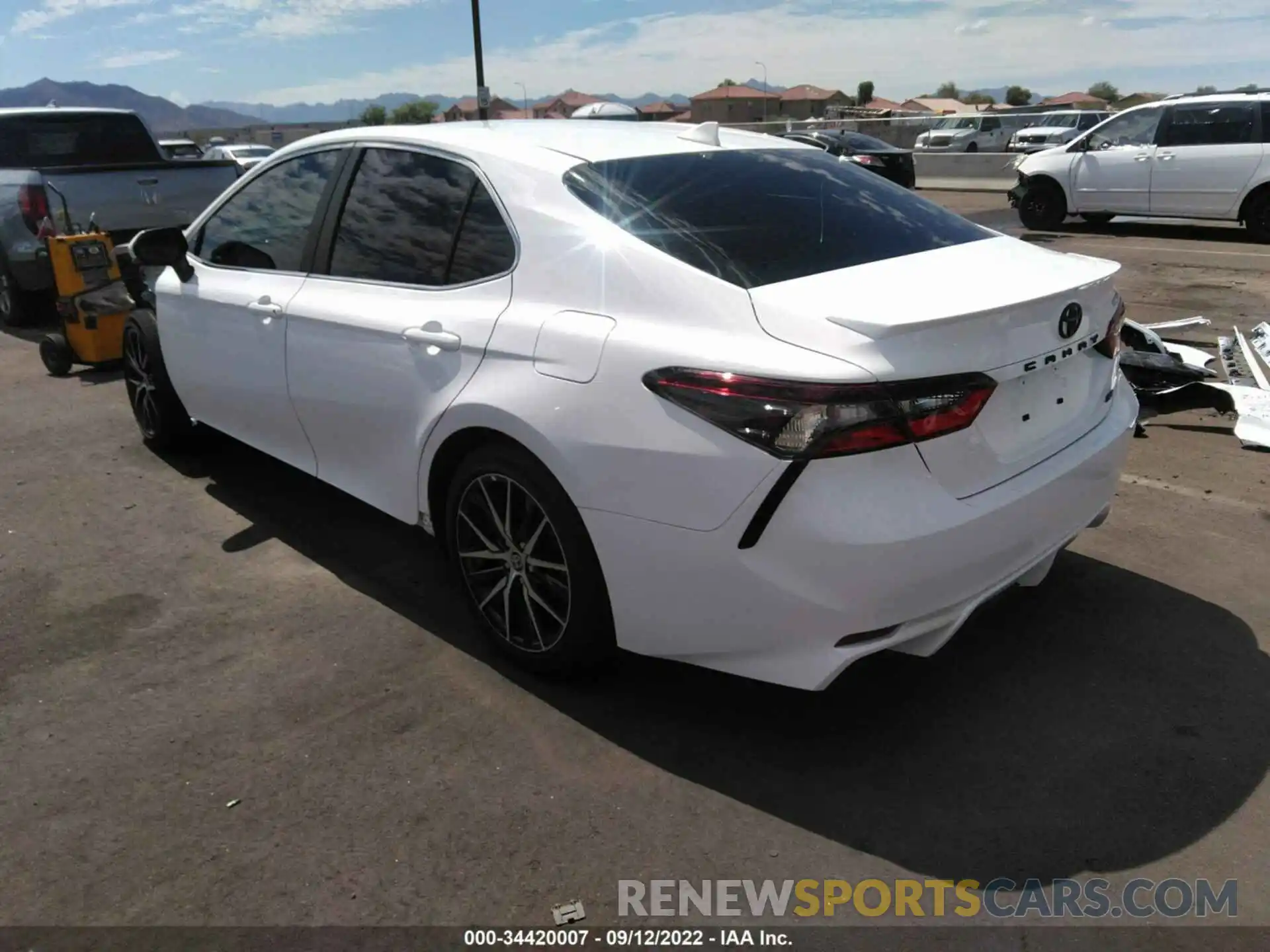 3 Photograph of a damaged car 4T1S11AK2NU055167 TOYOTA CAMRY 2022