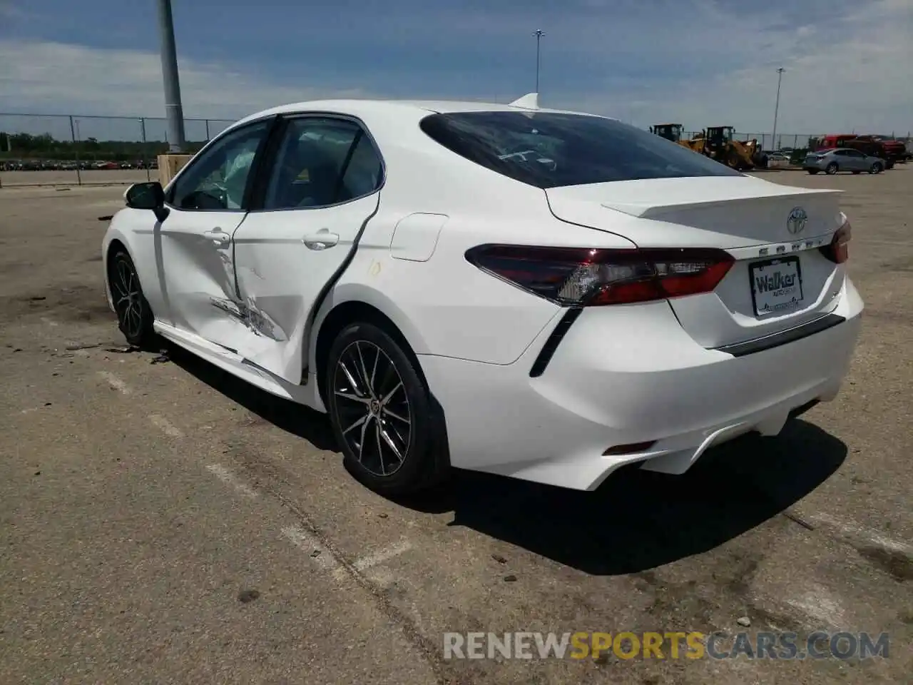 3 Photograph of a damaged car 4T1S11AK4NU051170 TOYOTA CAMRY 2022