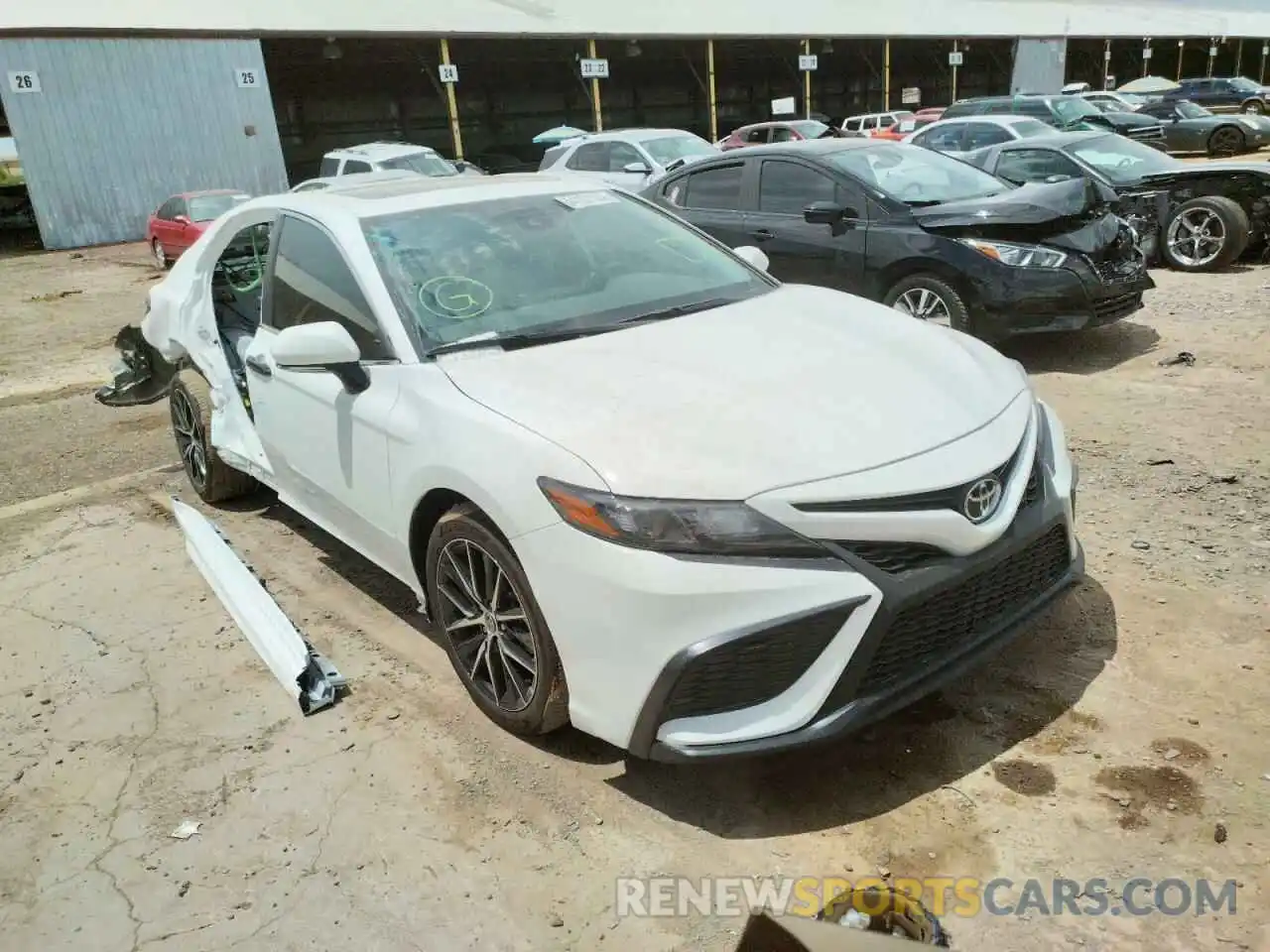 1 Photograph of a damaged car 4T1S11AK5NU685894 TOYOTA CAMRY 2022