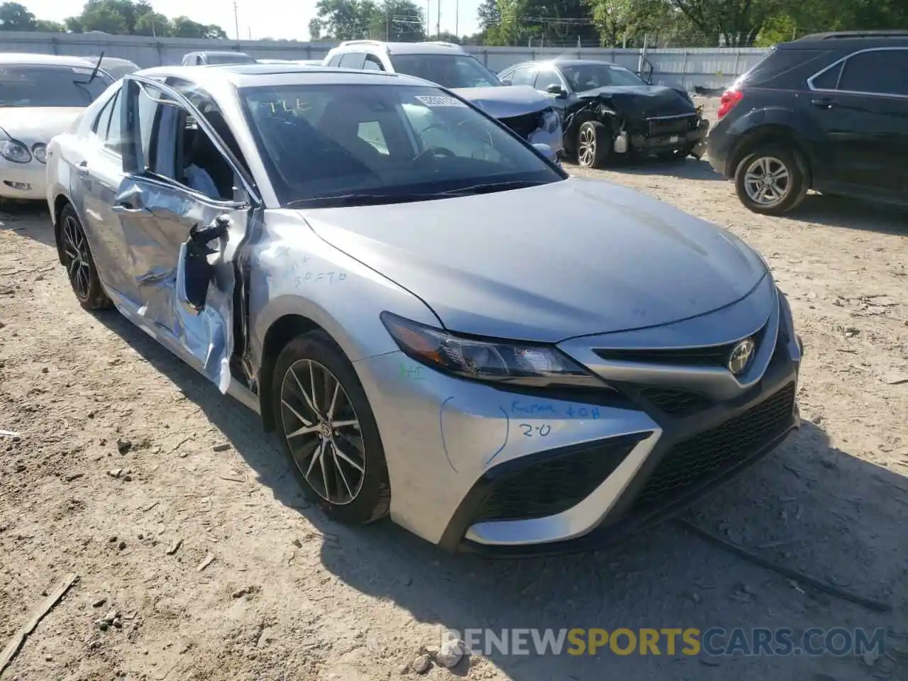 1 Photograph of a damaged car 4T1S11AK6NU688271 TOYOTA CAMRY 2022