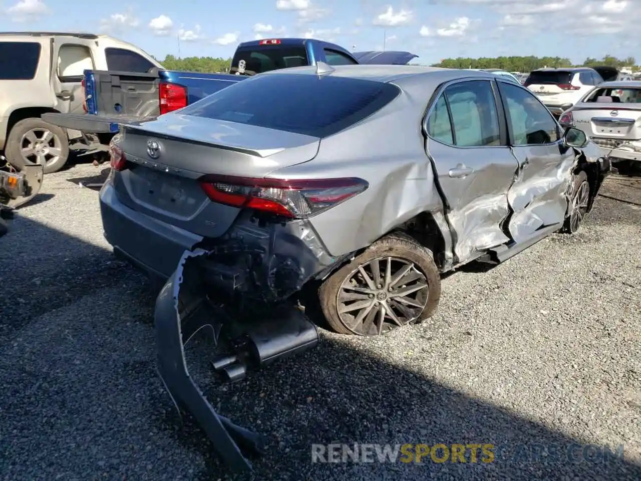 4 Photograph of a damaged car 4T1S11AK7NU683659 TOYOTA CAMRY 2022