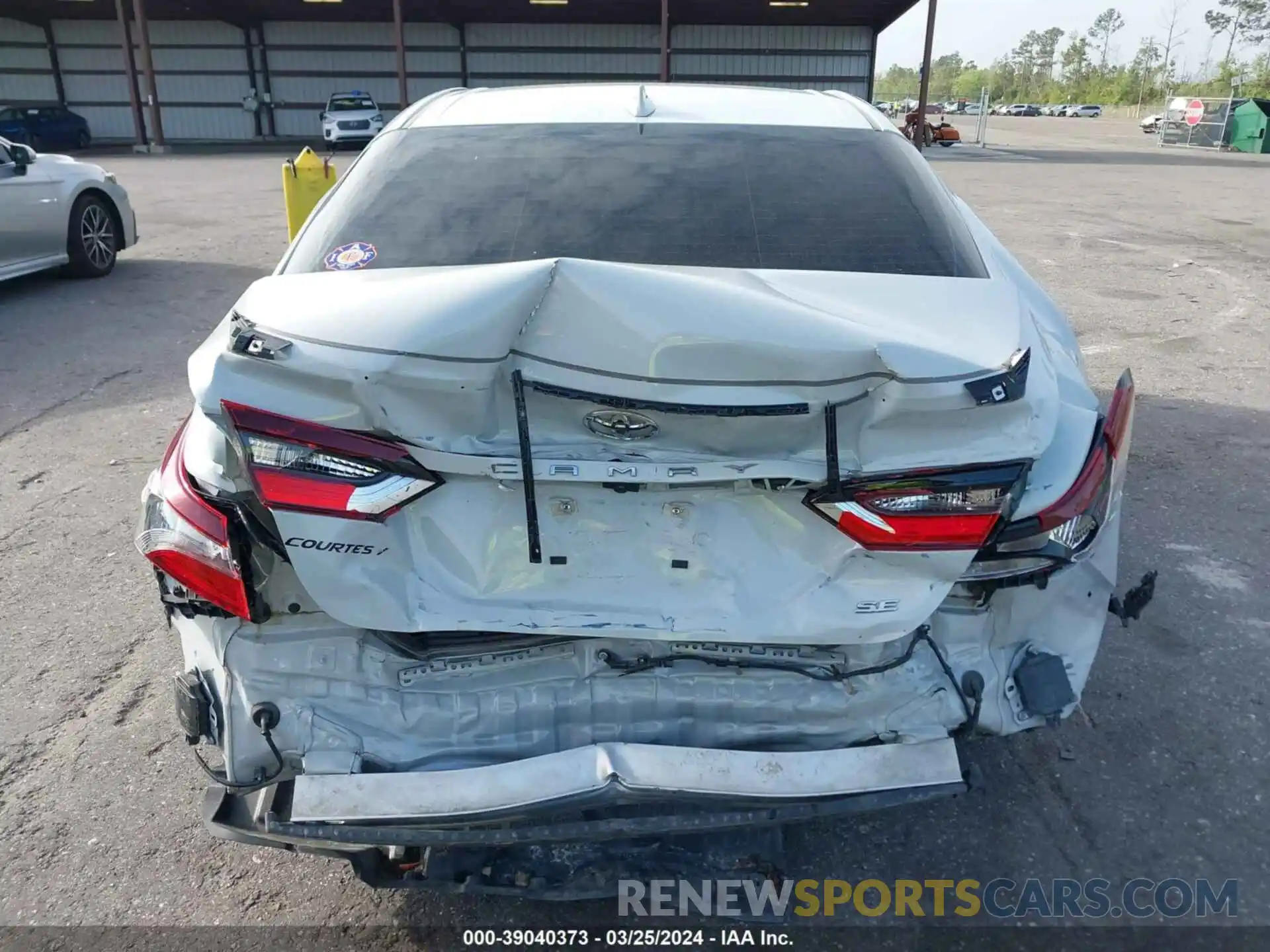 16 Photograph of a damaged car 4T1S11AKXNU050220 TOYOTA CAMRY 2022