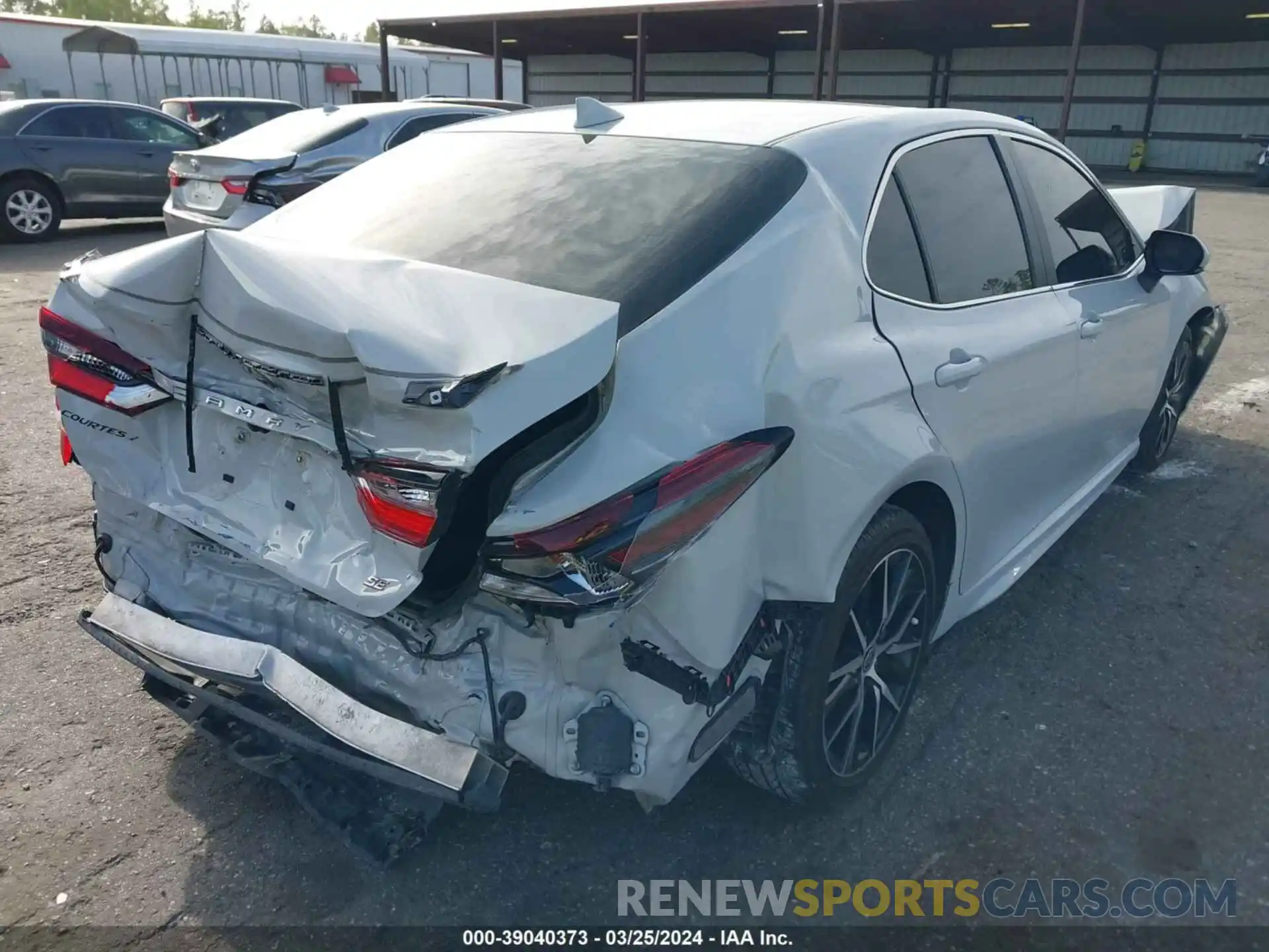 4 Photograph of a damaged car 4T1S11AKXNU050220 TOYOTA CAMRY 2022