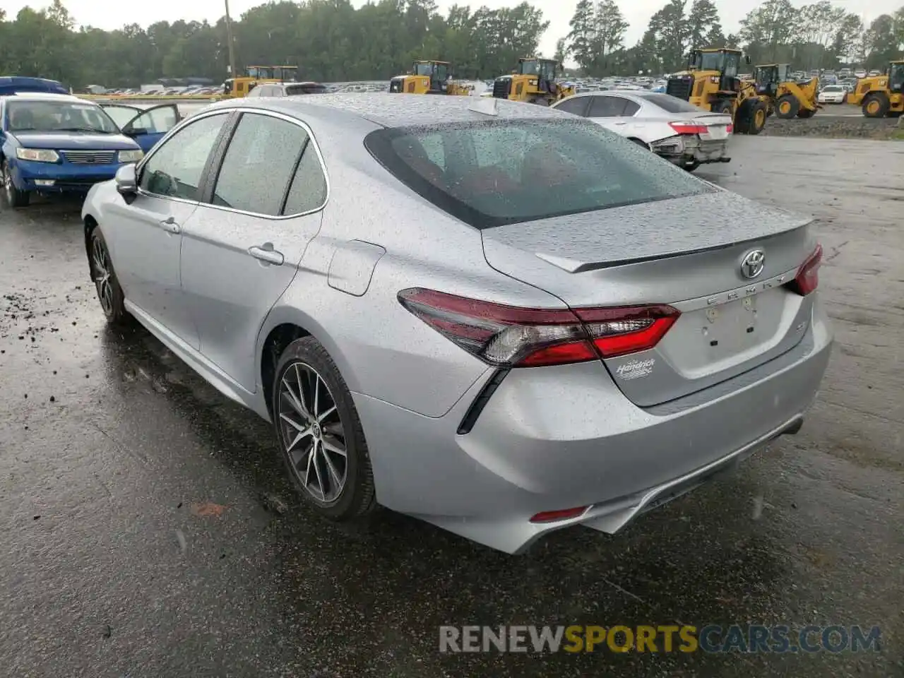 3 Photograph of a damaged car 4T1S11AKXNU666323 TOYOTA CAMRY 2022