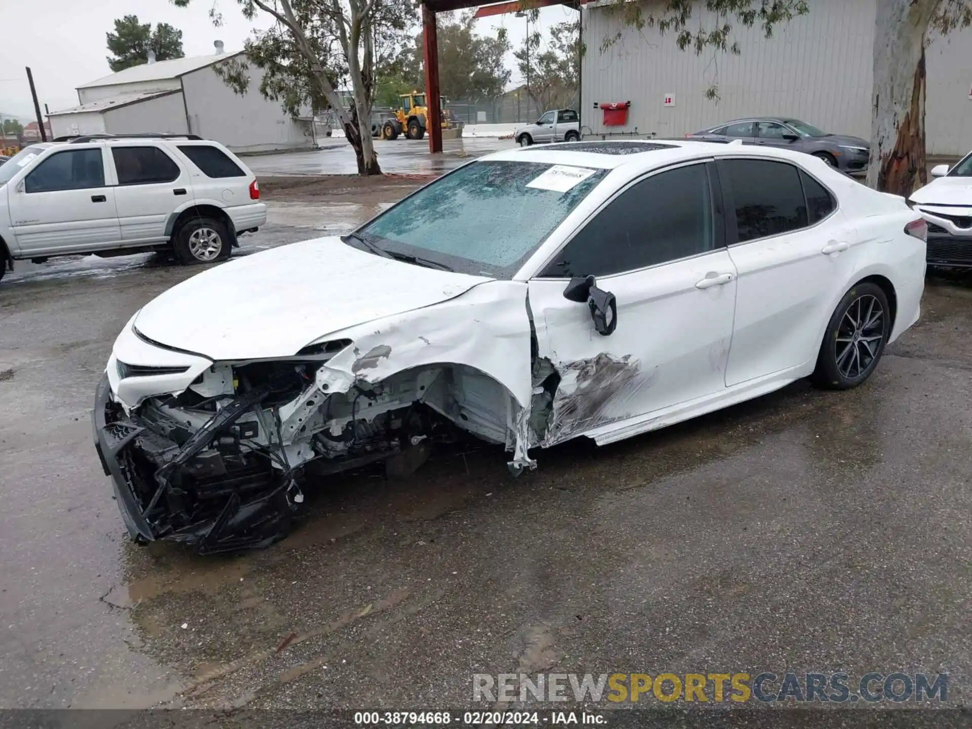 2 Photograph of a damaged car 4T1S31AK2NU589893 TOYOTA CAMRY 2022