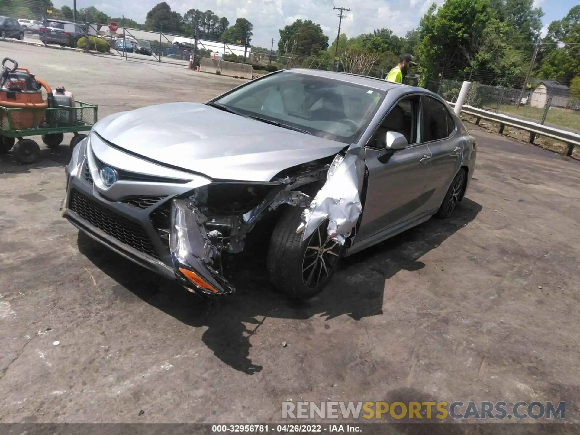 2 Photograph of a damaged car 4T1S31AK3NU579096 TOYOTA CAMRY 2022