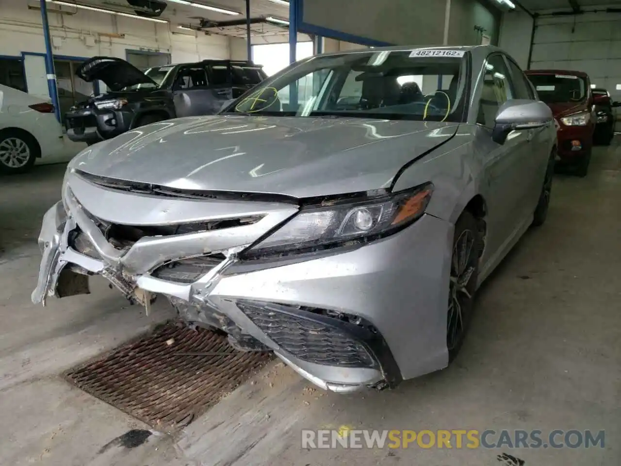 2 Photograph of a damaged car 4T1S31AK9NU576669 TOYOTA CAMRY 2022