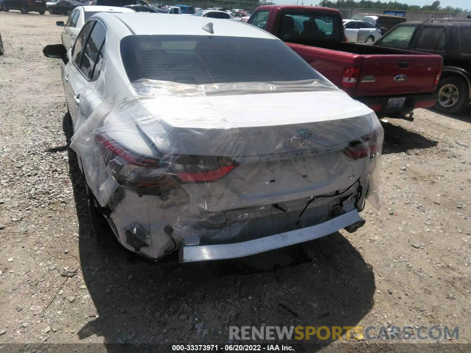 6 Photograph of a damaged car 4T1T11AK0NU002908 TOYOTA CAMRY 2022