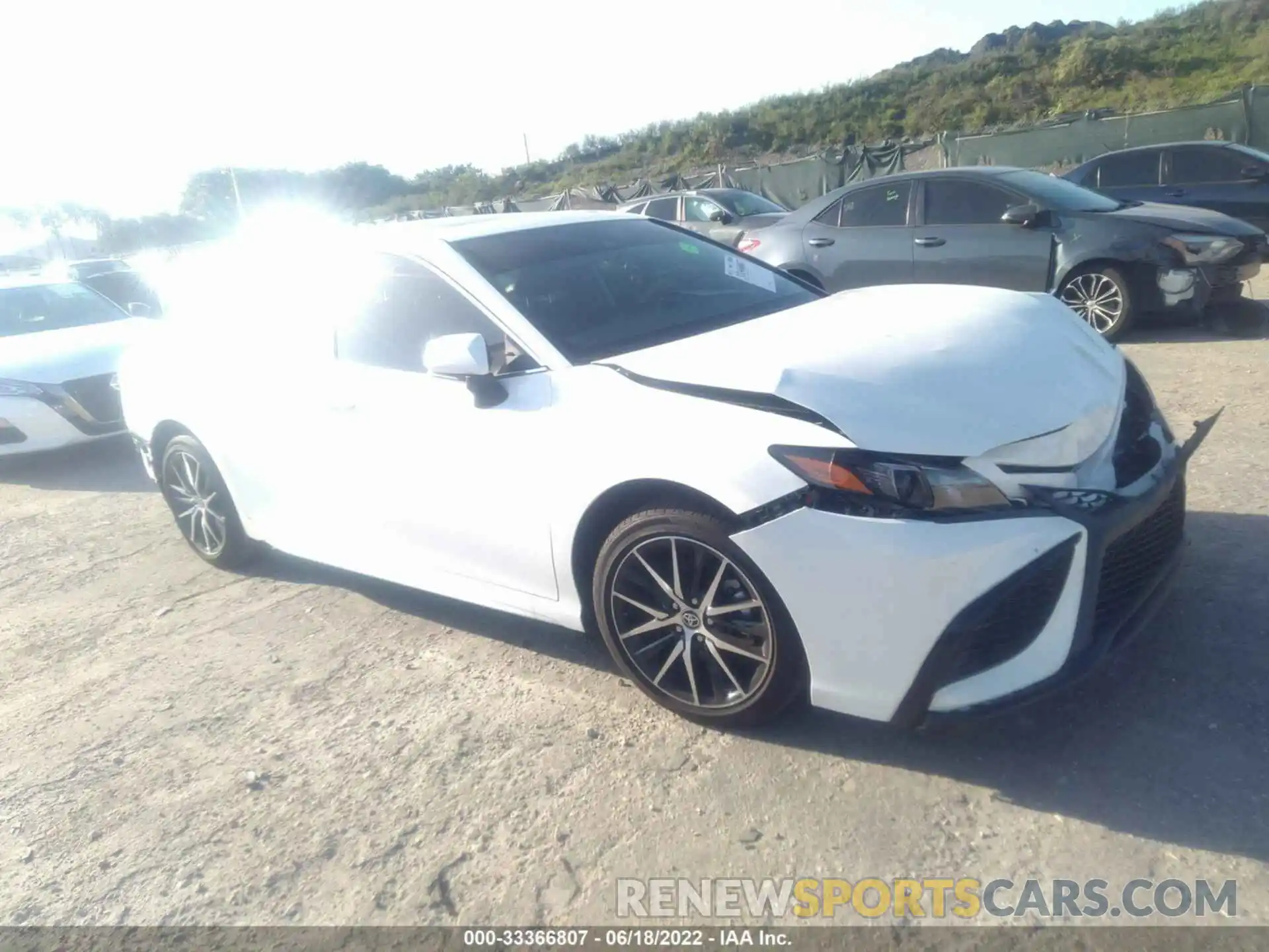 1 Photograph of a damaged car 4T1T11AK0NU037397 TOYOTA CAMRY 2022